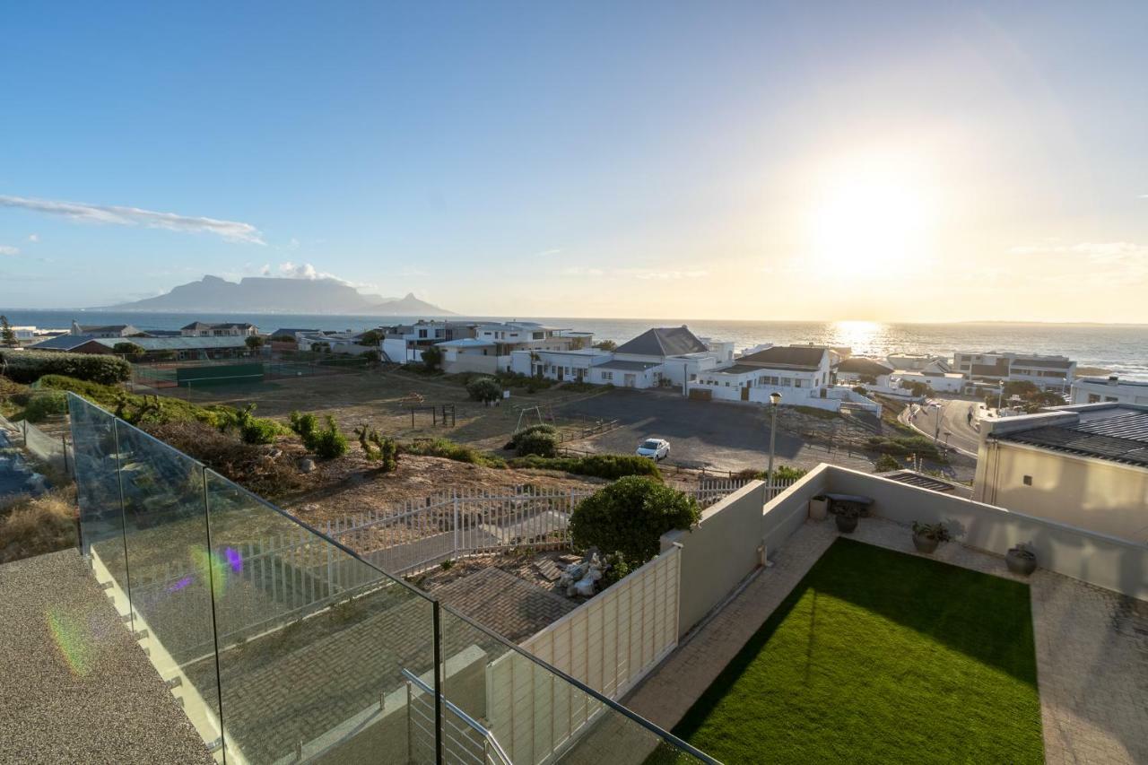 Small Bay Beach Suites Cape Town Exterior photo